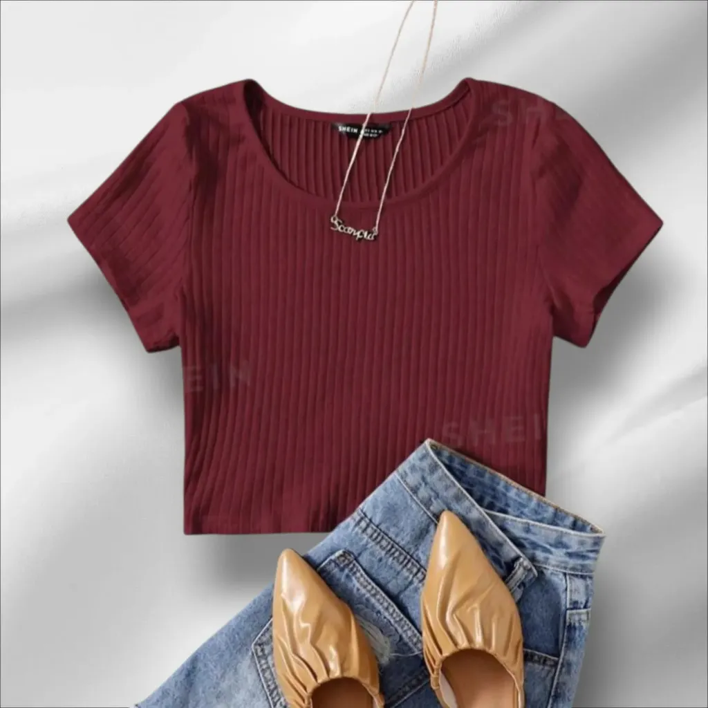 TOP CON CUELLO REDONDO,MANGA CORTA CANALE EN ALGODÒN